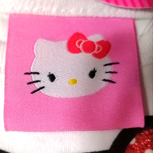 🔥SALE🔥 Hello Kitty Canada Day Baby Girl's Onesie NWT Sizes 0-3M, 12-18M - Picture 4 of 6